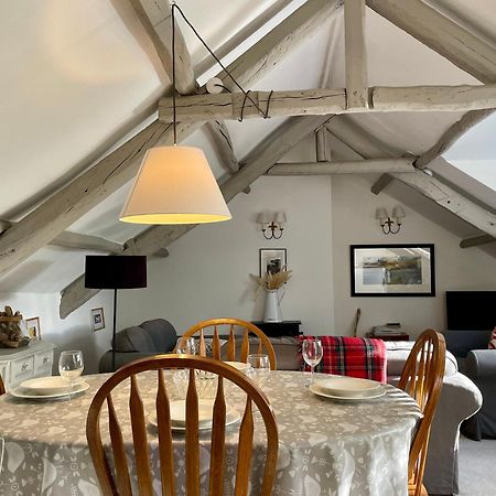 Lake Villa Holiday Cottages 홀스워디 외부 사진